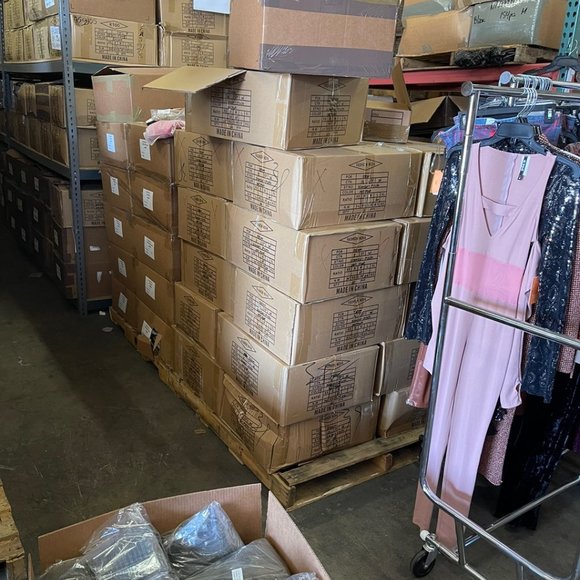 Wholesale Brand New Women's Clothing Lot Mixed 40+ Pcs Per Box mystery BOX - Picture 7 of 8